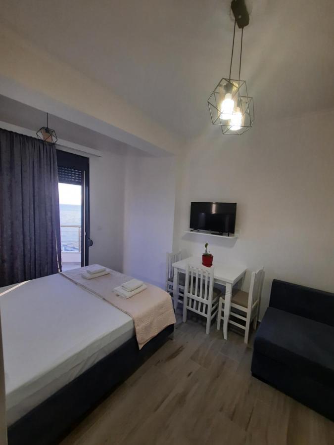 Nora'S Guesthouse Sarandë Eksteriør billede
