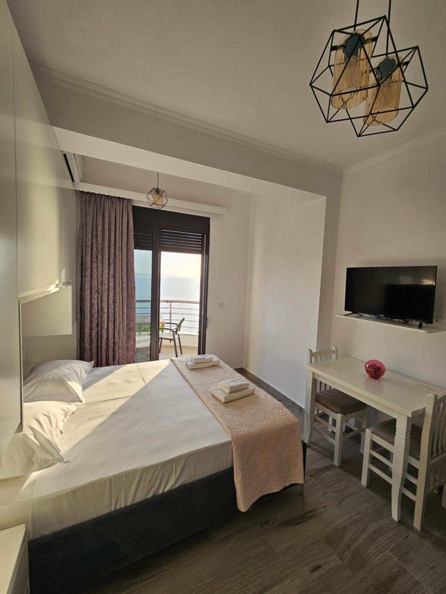 Nora'S Guesthouse Sarandë Eksteriør billede