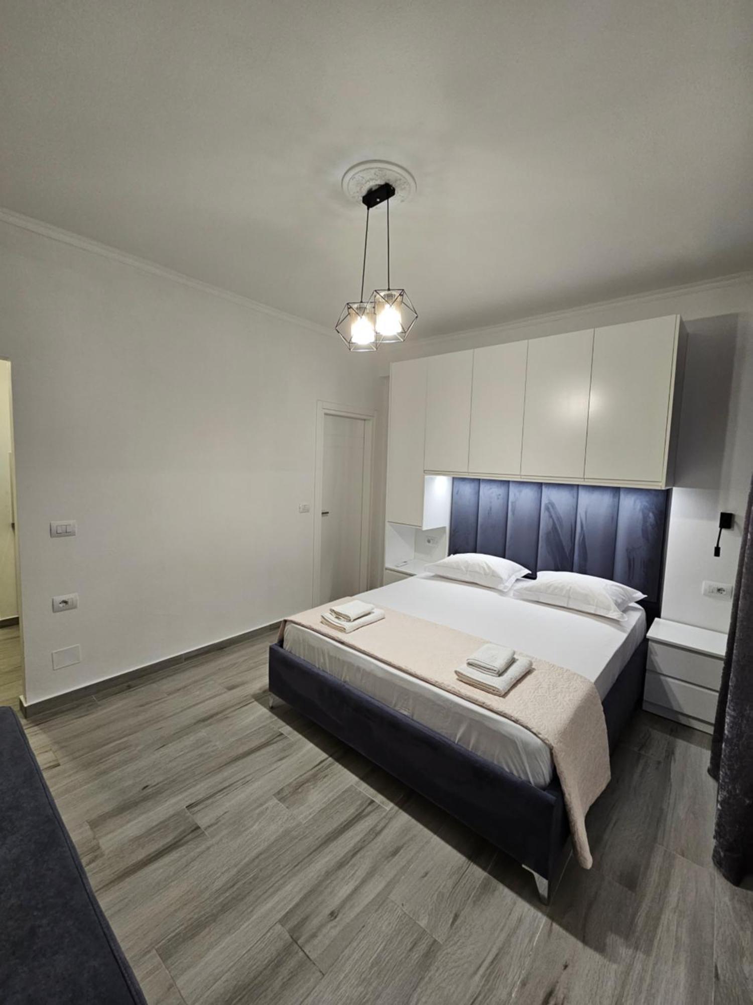 Nora'S Guesthouse Sarandë Eksteriør billede