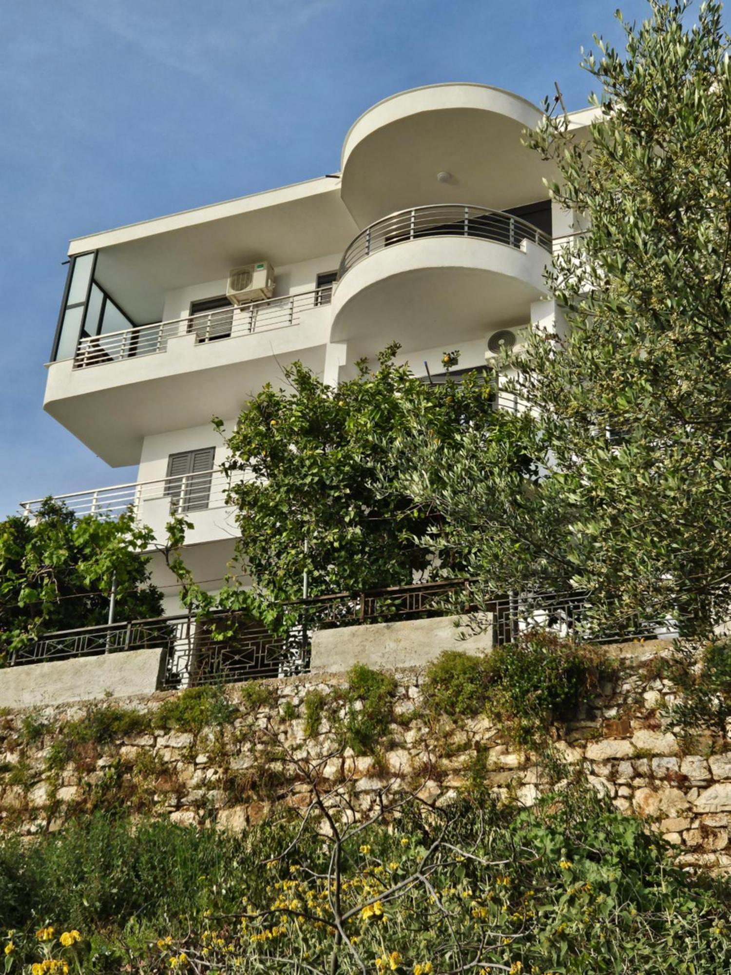 Nora'S Guesthouse Sarandë Eksteriør billede