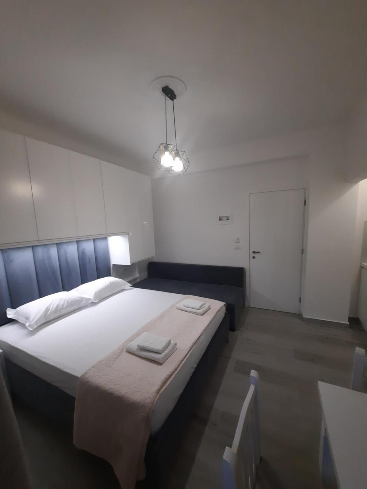 Nora'S Guesthouse Sarandë Eksteriør billede